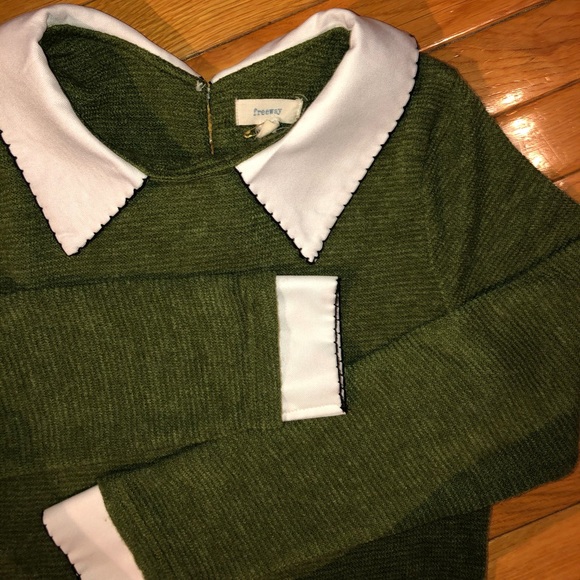 Modcloth Sweaters - Freeway Wine Appreciation Collared Sweater Small